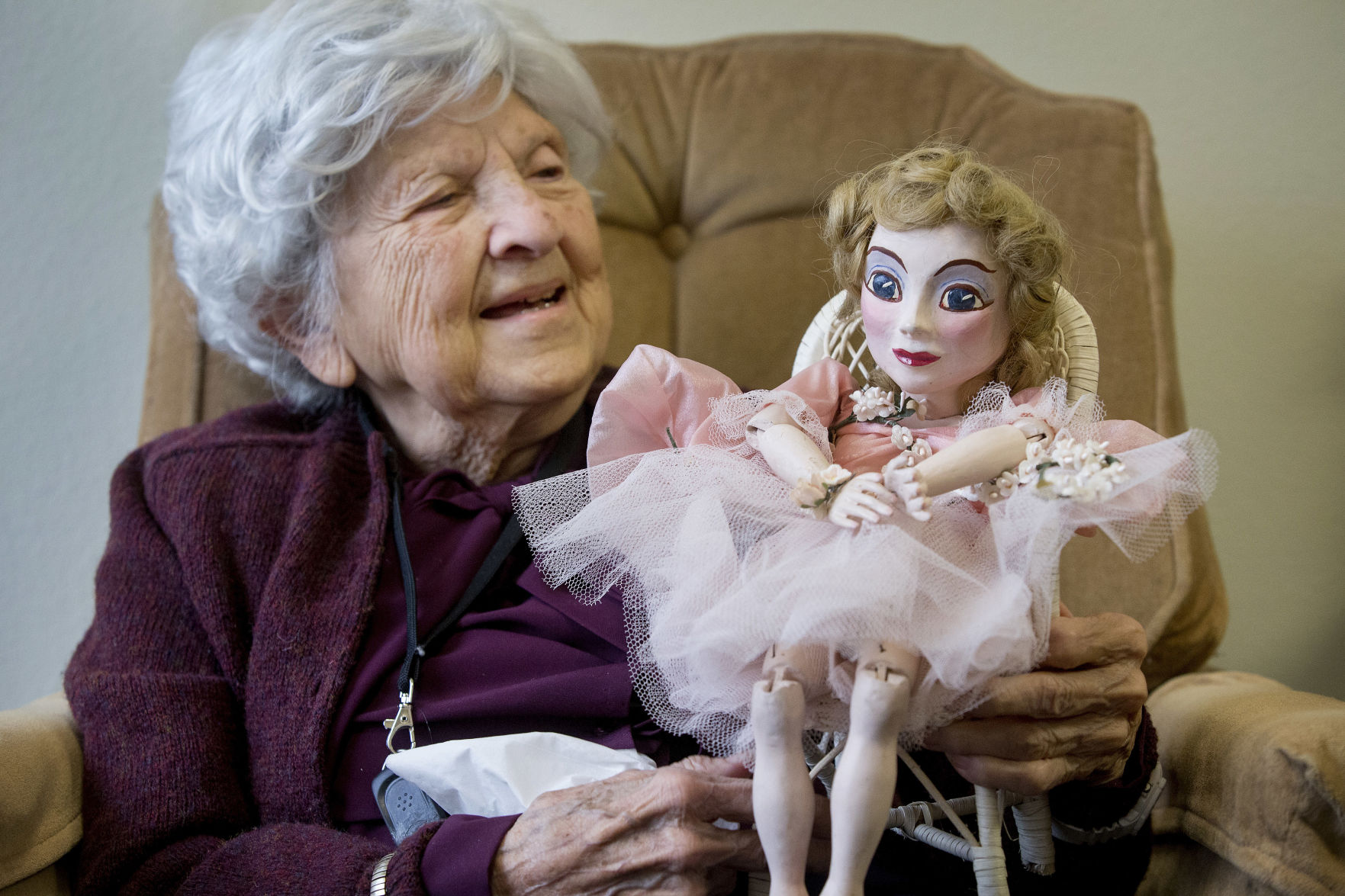 Art of Community | Teacher of puppeteers, 97, still inspires her students